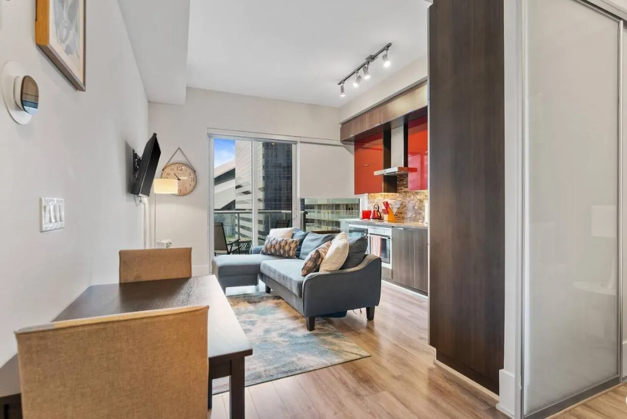 Holiday home Dt 1Br With Rogers Centre And Cn Tower View And Parking Villa Toronto