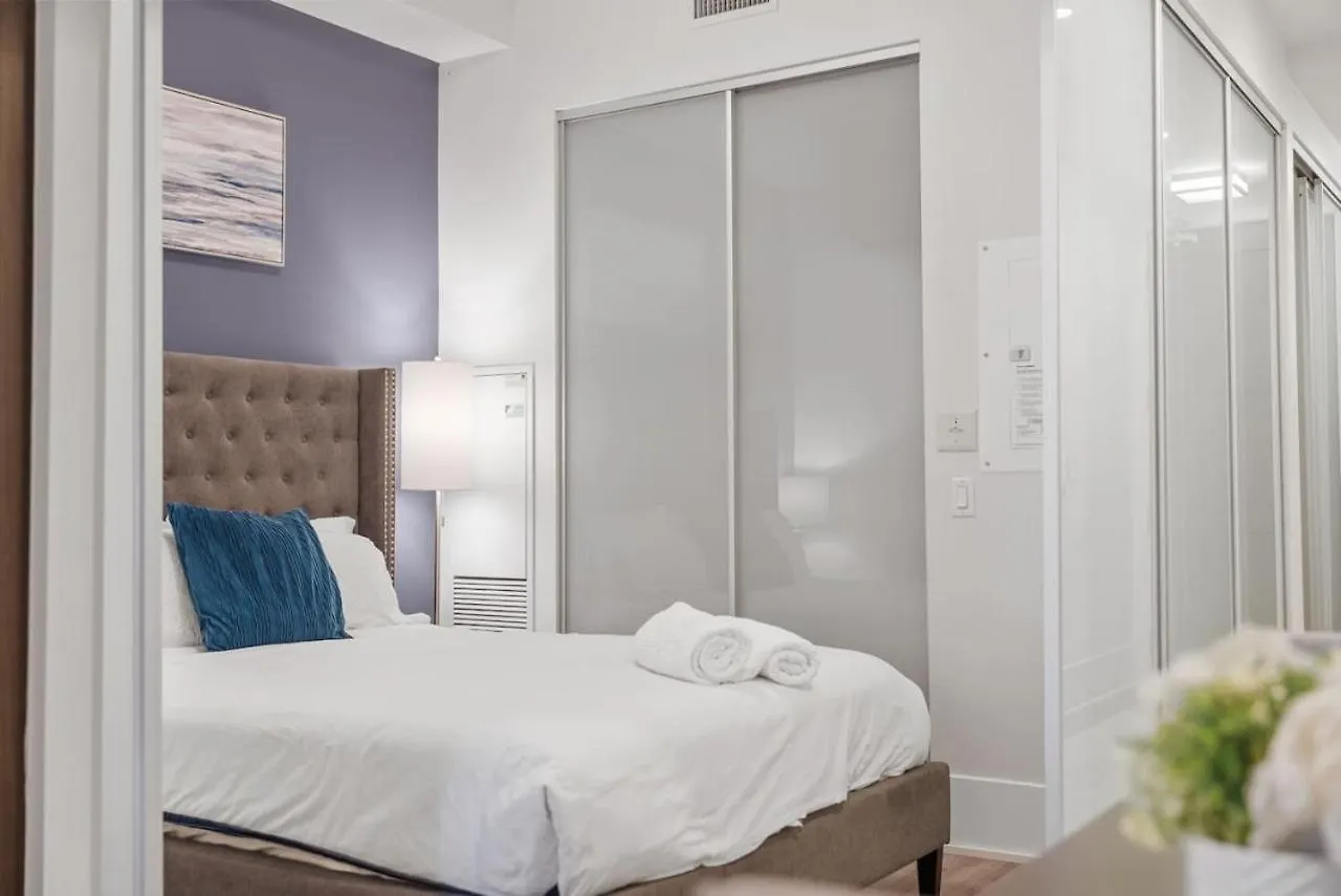 Dt 1Br With Rogers Centre And Cn Tower View And Parking Villa Toronto Canada